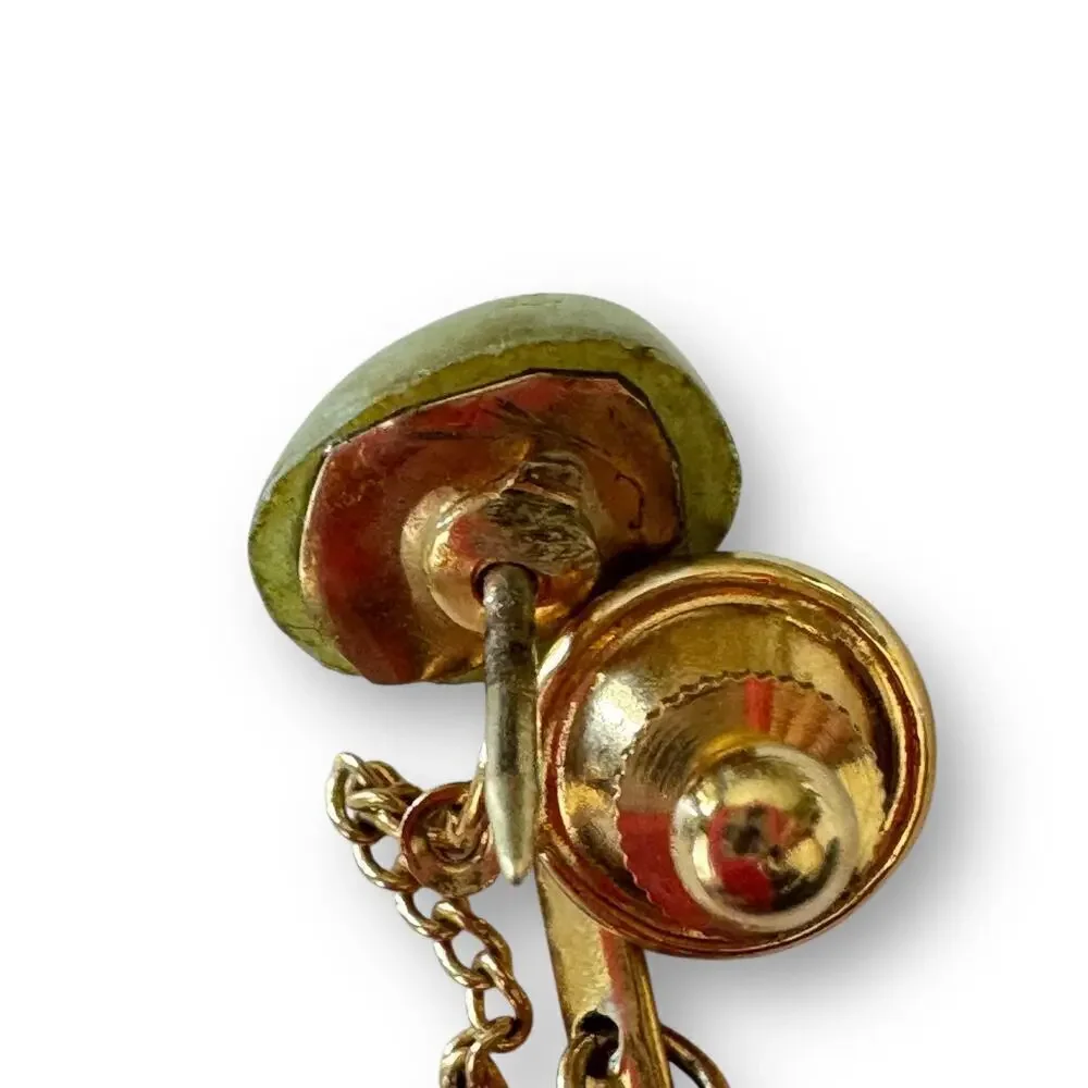 Vintage Round Gold Tone Jade Green Prong Set Center Stone Tie Tack/Pin Jadeite